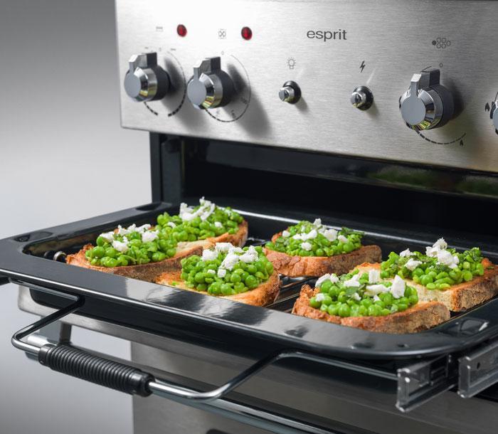 Falcon Esprit Glide-Out grill with bruschetta with peas and goat's cheese